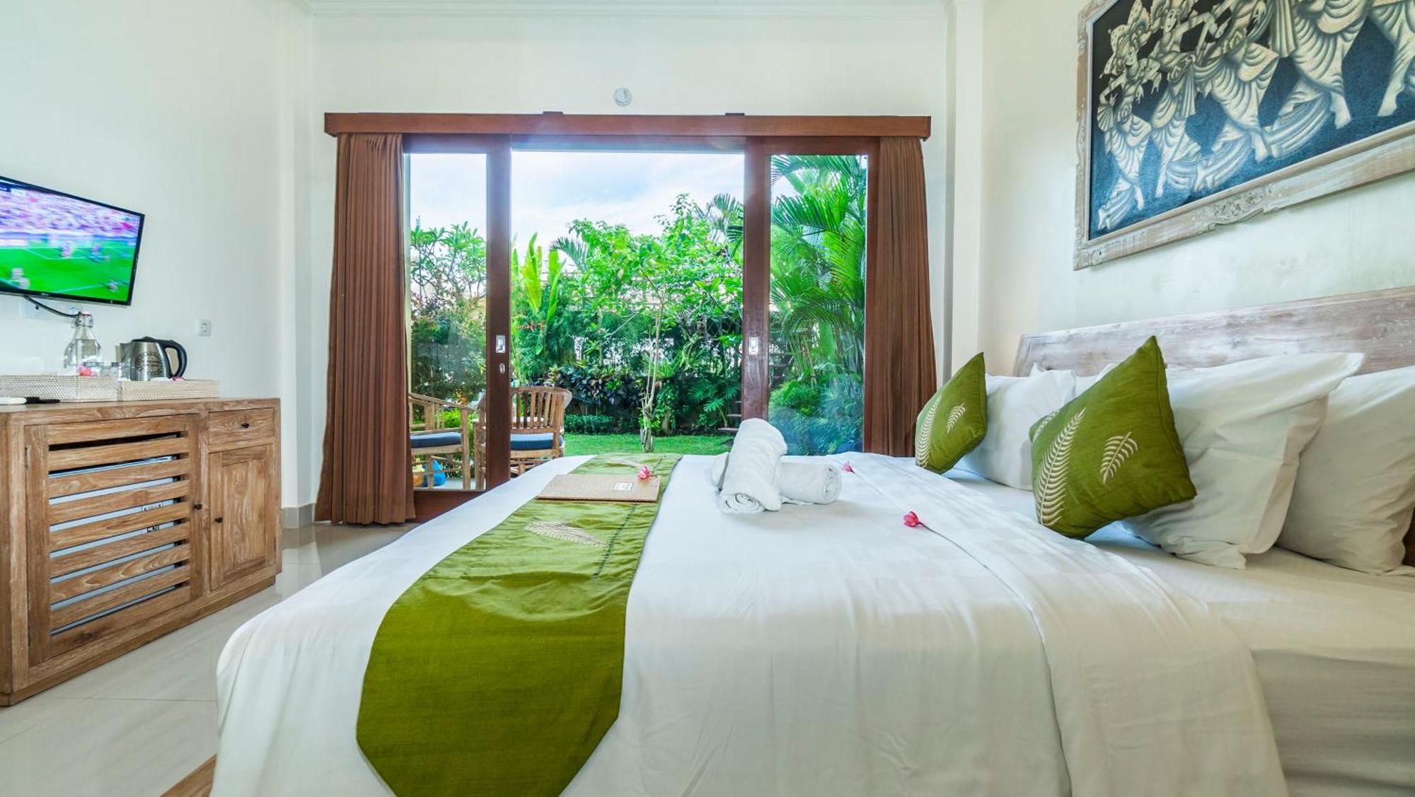 ウブド Jegeg Mas Bed & Breakfast エクステリア 写真