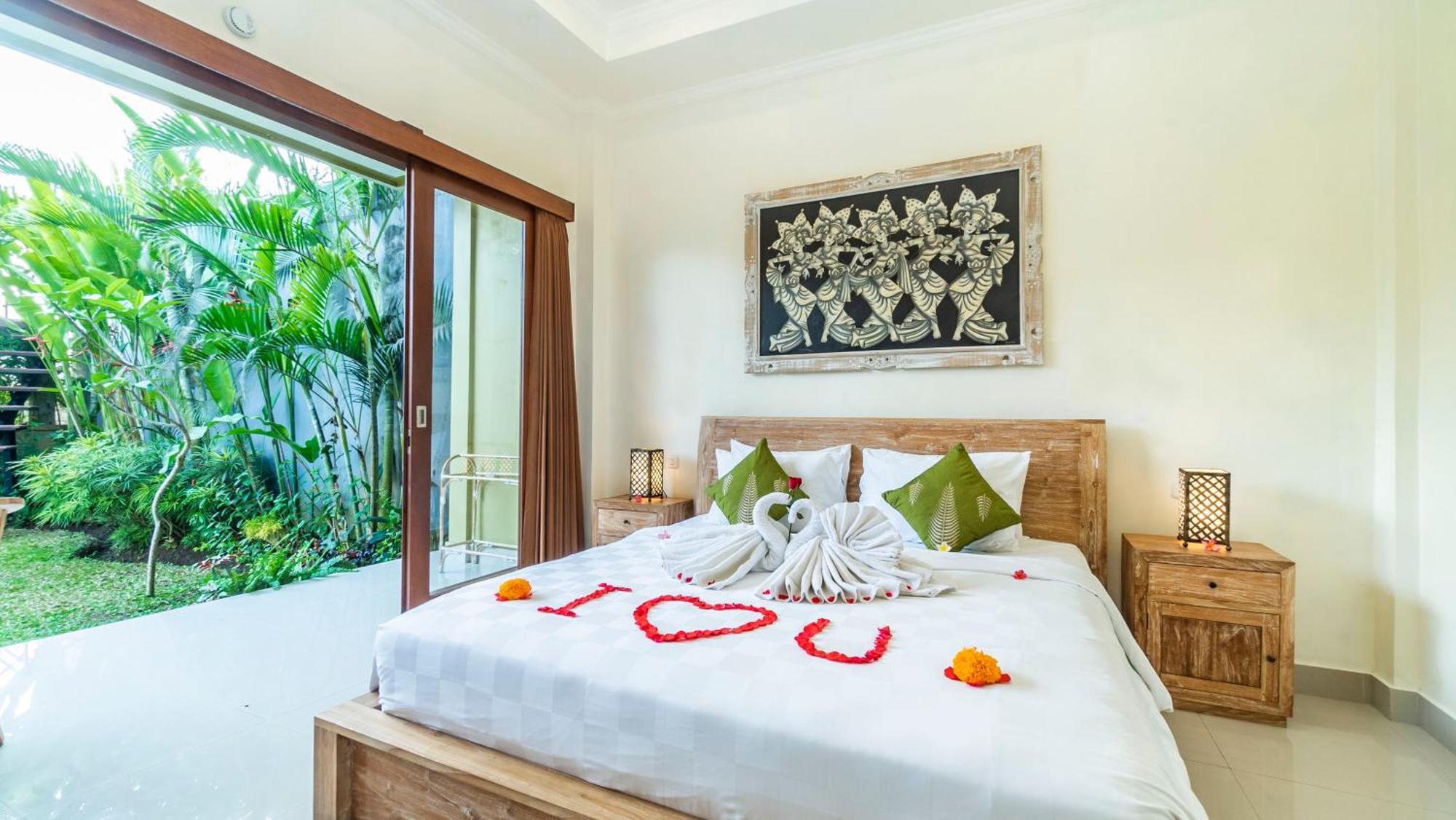 ウブド Jegeg Mas Bed & Breakfast エクステリア 写真